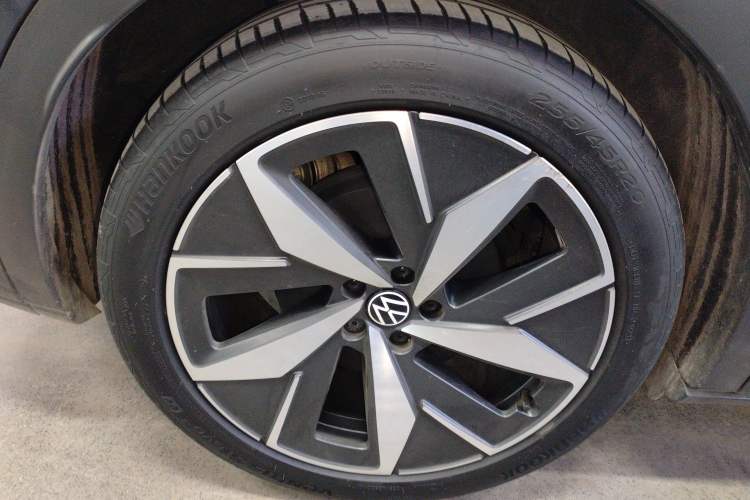 Used Volkswagen ID.4 CROZZ 2021 Long-Range Lite PRO Two-Wheel Drive Version Exterior 5