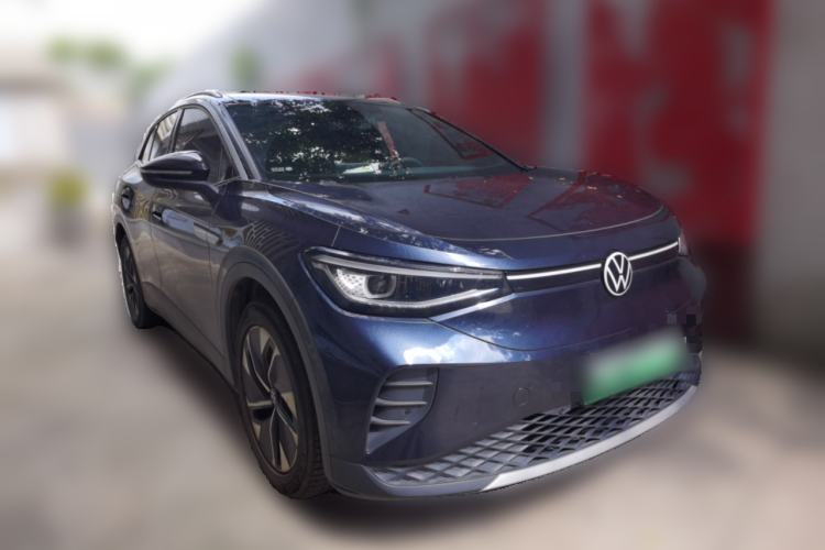 Used Volkswagen ID.4 CROZZ 2021 Standard Range PURE Two-Wheel Drive Version Front Right 45 Deg