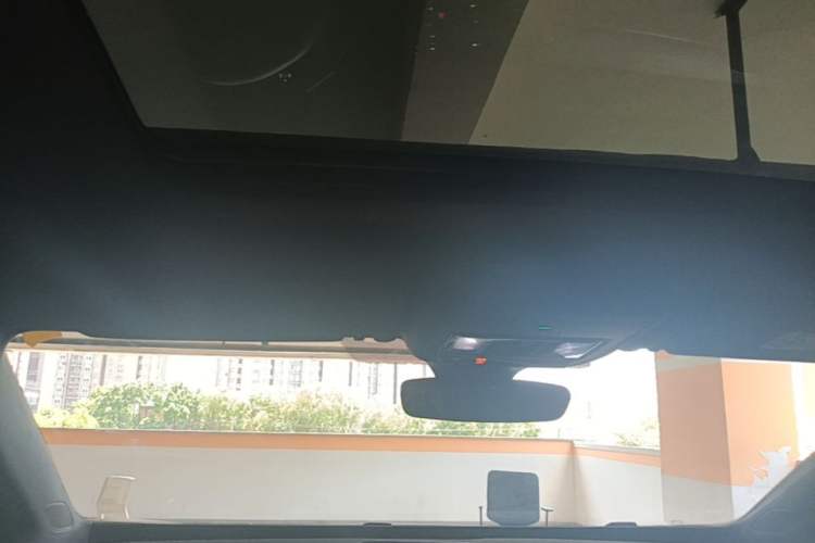 Used Volkswagen ID.4 CROZZ 2021 Long-Range PURE+ Two-Wheel Drive Version Headliner