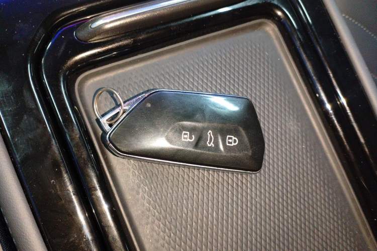 Used Volkswagen ID.4 CROZZ 2021 Long-Range Lite PRO Two-Wheel Drive Version Interior 1