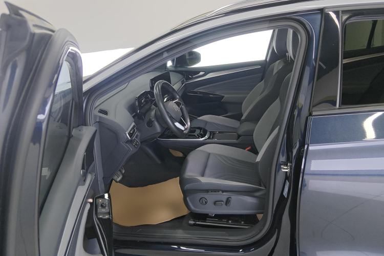 Used Volkswagen ID.4 CROZZ 2021 Long-Range Lite PRO Two-Wheel Drive Version Left Front Seat