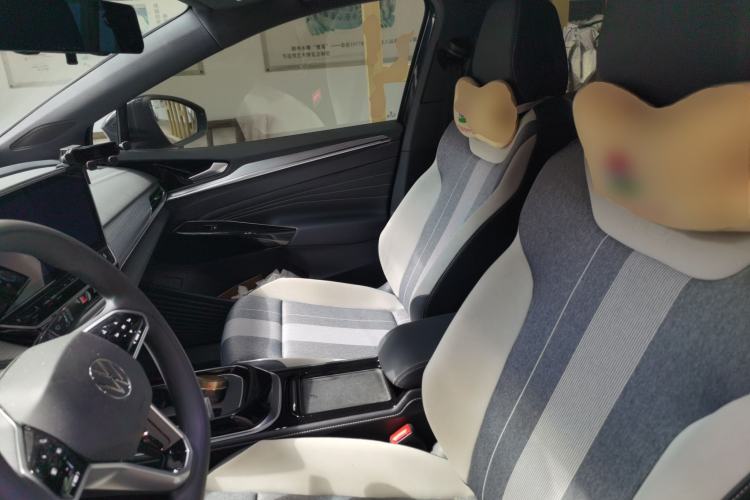 Used Volkswagen ID.4 CROZZ 2021 Standard Range PURE Two-Wheel Drive Version Left Front Seat