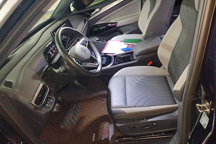 Used Volkswagen ID.4 CROZZ 2021 Long-Range Lite PRO Two-Wheel Drive Version Left Front Seat