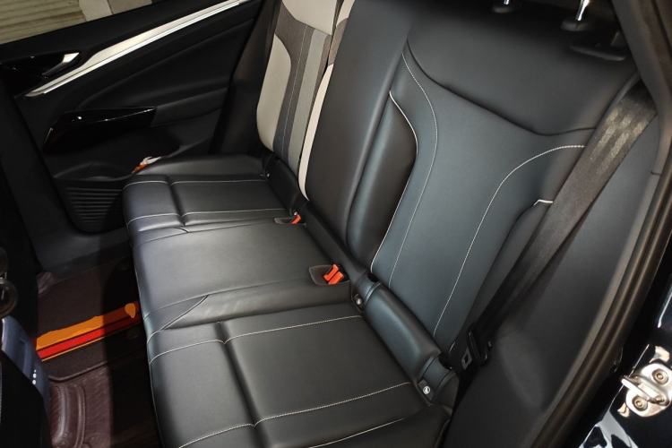Used Volkswagen ID.4 CROZZ 2021 Long-Range Lite PRO Two-Wheel Drive Version Left Rear Seat