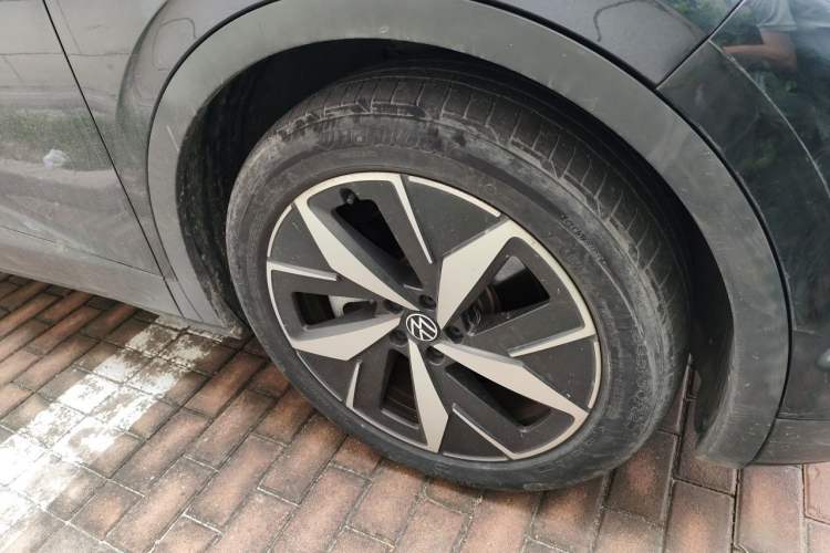 Used Volkswagen ID.4 CROZZ 2021 Long-Range PURE+ Two-Wheel Drive Version Right Front Wheel Hub