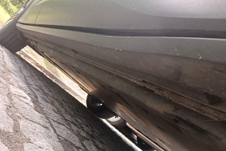 Used Volkswagen ID.4 CROZZ 2021 Long-Range PRO Two-Wheel Drive Version Right Side Sill