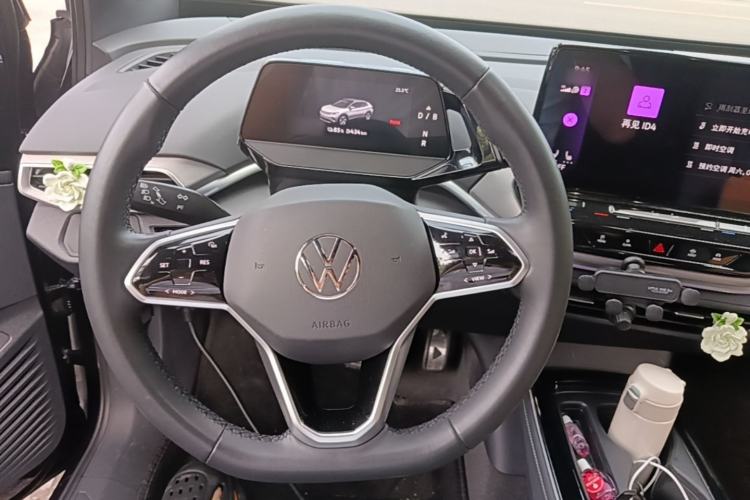 Used Volkswagen ID.4 CROZZ 2021 Long-Range PRO Two-Wheel Drive Version Steering Wheel