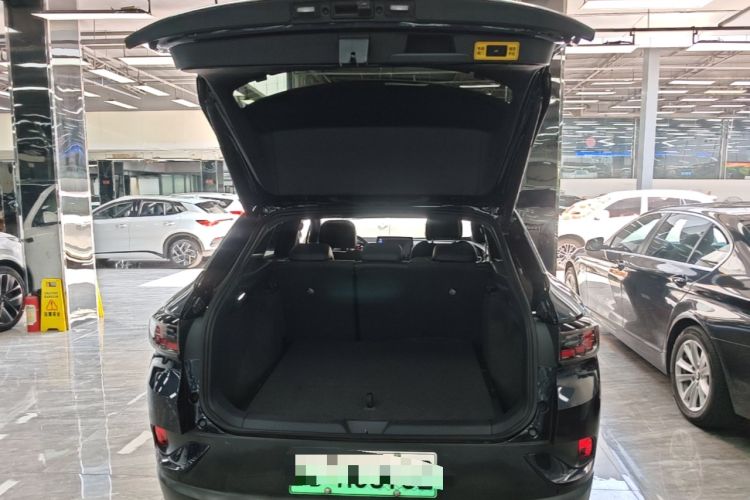 Used Volkswagen ID.4 CROZZ 2021 Long-Range PRO Two-Wheel Drive Version Trunk