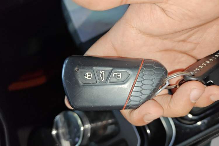 Used Volkswagen ID.4 CROZZ 2021 Long-Range Lite PRO Two-Wheel Drive Version Vehicle Key