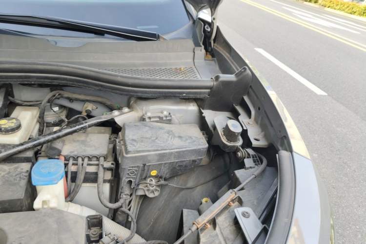 Used Volkswagen ID.4 CROZZ 2021 Long-Range PRO Two-Wheel Drive Version Engine Bay Left