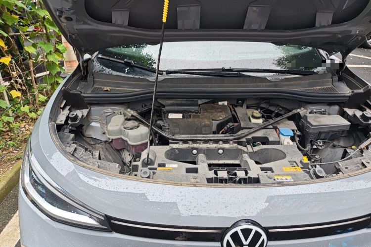 Used Volkswagen ID.4 CROZZ 2021 Long-Range Lite PRO Two-Wheel Drive Version Engine Bay Right