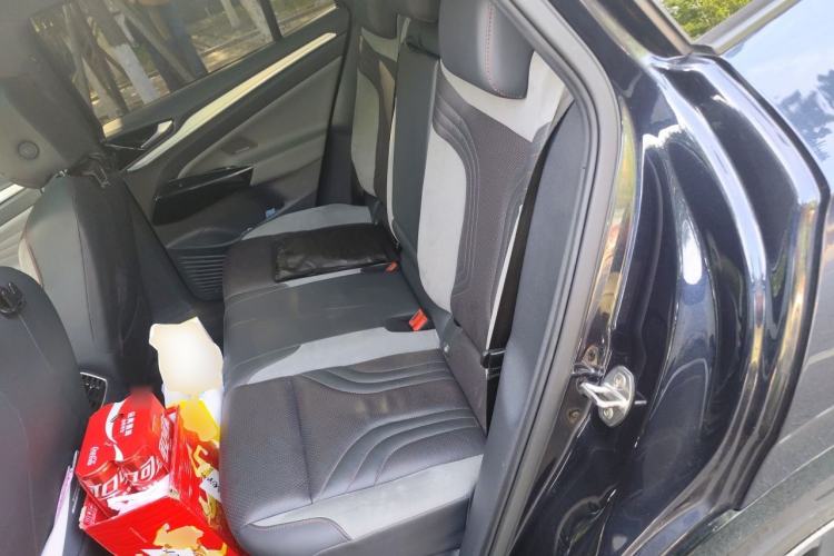 Used Volkswagen ID.4 CROZZ 2021 High-Performance PRIME Four-Wheel Drive Version Left Rear Seat