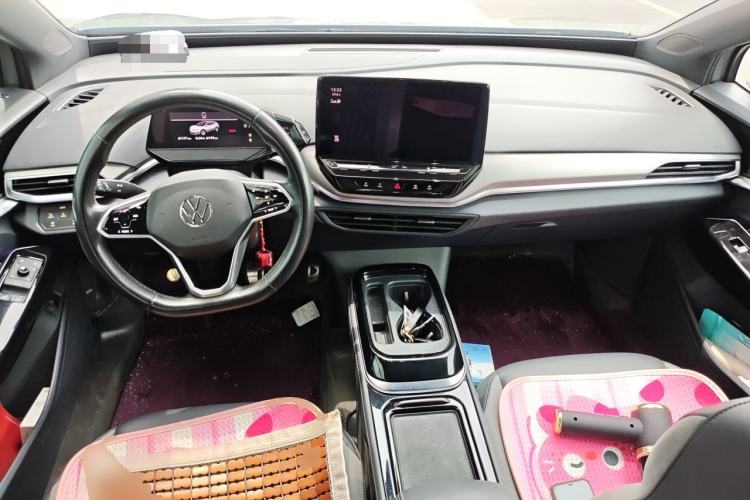 Used Volkswagen ID.4 CROZZ 2021 Long-Range Lite PRO Two-Wheel Drive Version Center Console