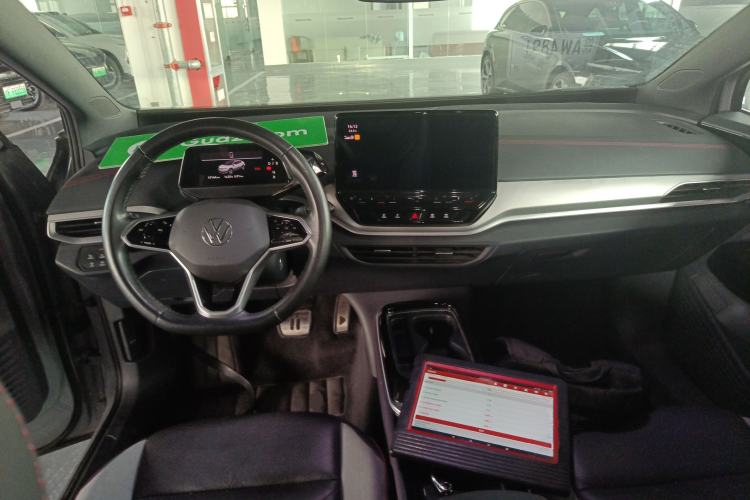 Used Volkswagen ID.4 CROZZ 2021 High-Performance PRIME Early-Bird Edition Center Console