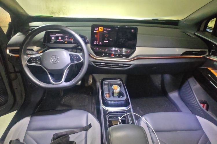 Used Volkswagen ID.4 CROZZ 2021 Long-Range PRO Two-Wheel Drive Version Center Console