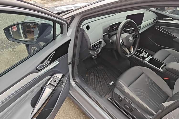 Used Volkswagen ID.4 CROZZ 2021 Long-Range Lite PRO Two-Wheel Drive Version Driver Seat