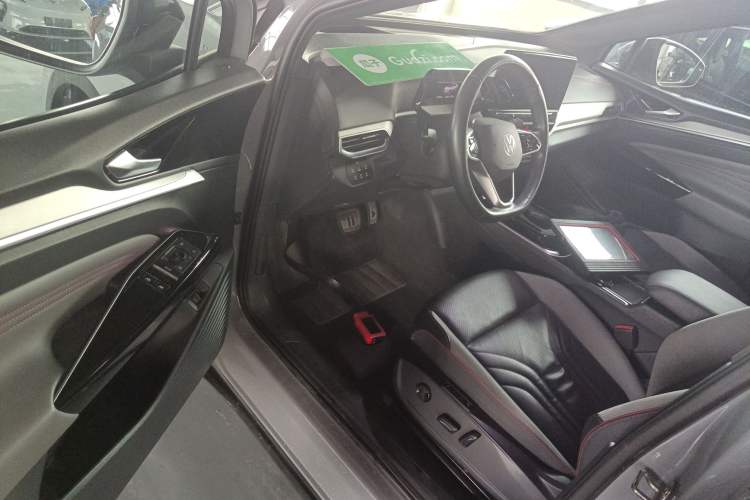 Used Volkswagen ID.4 CROZZ 2021 High-Performance PRIME Early-Bird Edition Driver Seat