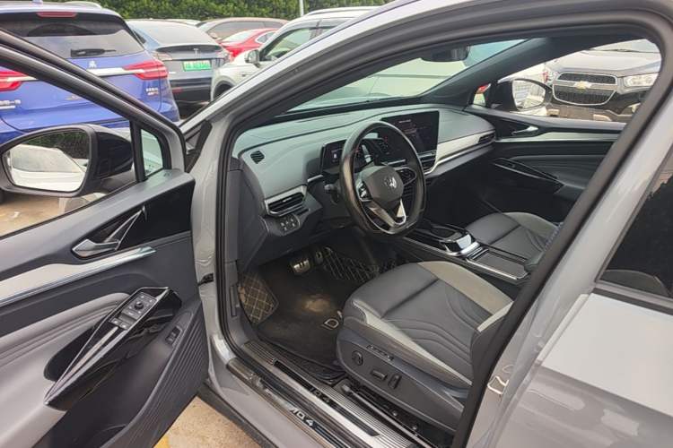 Used Volkswagen ID.4 CROZZ 2021 Long-Range PRO Two-Wheel Drive Version Driver Seat