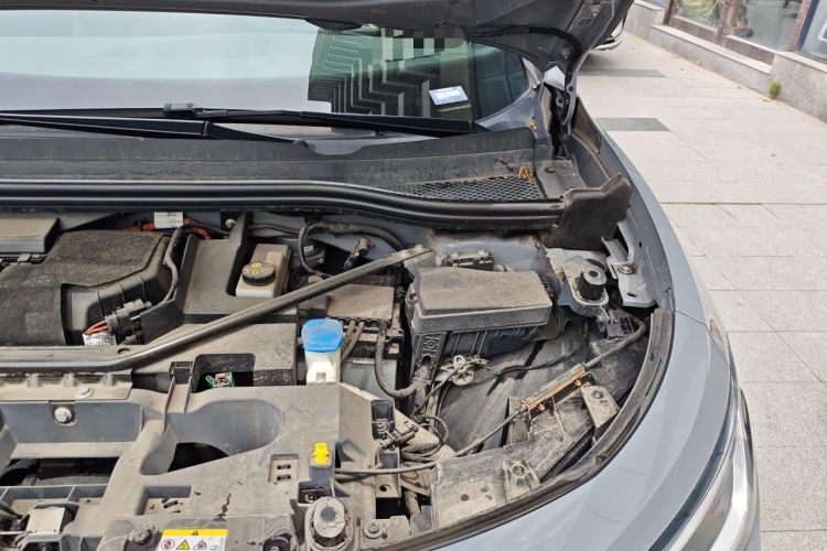 Used Volkswagen ID.4 CROZZ 2021 Long-Range Lite PRO Two-Wheel Drive Version Engine Bay Left