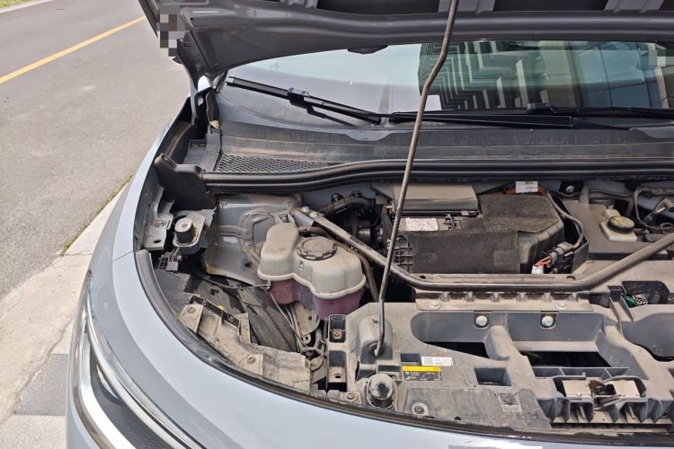 Used Volkswagen ID.4 CROZZ 2021 Long-Range Lite PRO Two-Wheel Drive Version Engine Bay Right