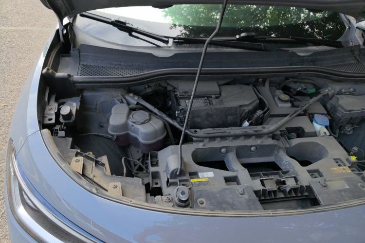 Used Volkswagen ID.4 CROZZ 2021 Long-Range PRO Two-Wheel Drive Version Engine Bay Right