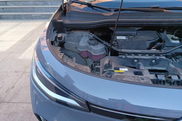 Used Volkswagen ID.4 CROZZ 2021 High-Performance PRIME Four-Wheel Drive Version Engine Bay Right