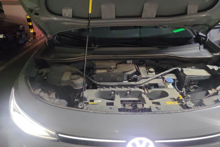 Used Volkswagen ID.4 CROZZ 2021 Long-Range PRO Two-Wheel Drive Version Engine Bay Right