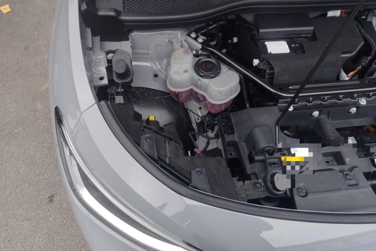 Used Volkswagen ID.4 CROZZ 2021 Yeyue First-Edition Two-Wheel-Drive Version Engine Bay Right