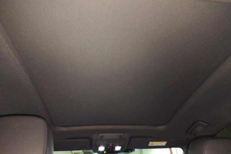 Used Volkswagen ID.4 CROZZ 2021 Long-Range PURE+ Two-Wheel Drive Version Headliner