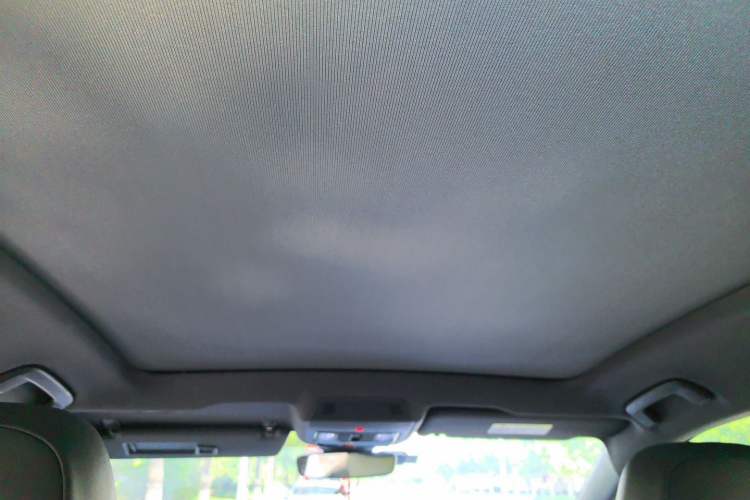 Used Volkswagen ID.4 CROZZ 2021 Long-Range PRO Two-Wheel Drive Version Headliner