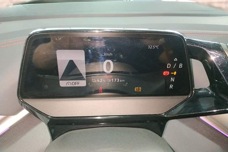 Used Volkswagen ID.4 CROZZ 2021 High-Performance PRIME Early-Bird Edition Instrument Cluster