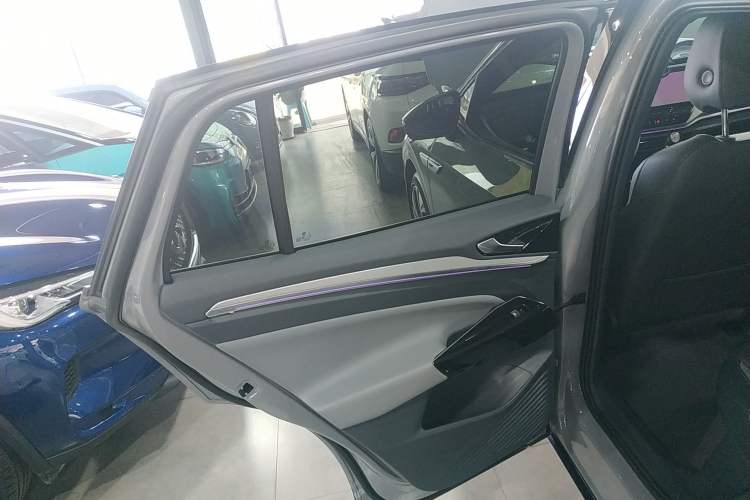 Used Volkswagen ID.4 CROZZ 2021 High-Performance PRIME Early-Bird Edition Interior 5