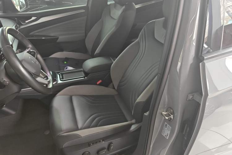Used Volkswagen ID.4 CROZZ 2021 Long-Range PRO Two-Wheel Drive Version Left Front Seat