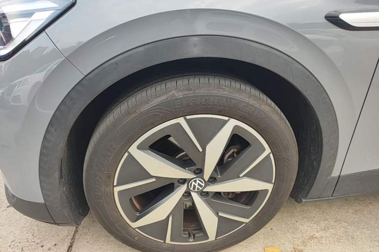 Used Volkswagen ID.4 CROZZ 2021 Long-Range PRO Two-Wheel Drive Version Left Front Wheel Hub