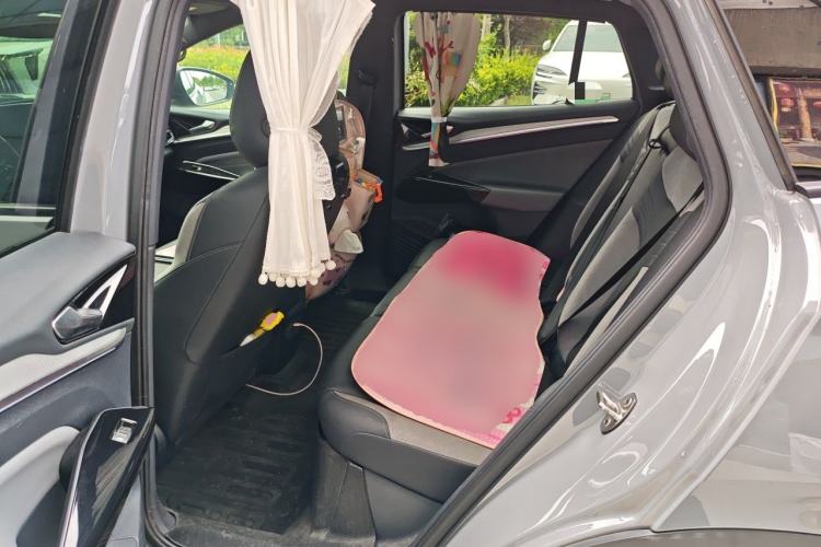 Used Volkswagen ID.4 CROZZ 2021 Long-Range Lite PRO Two-Wheel Drive Version Left Rear Seat