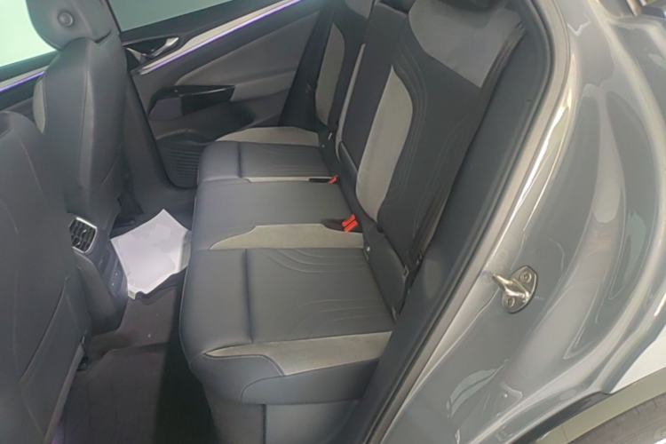 Used Volkswagen ID.4 CROZZ 2021 Long-Range PRO Two-Wheel Drive Version Left Rear Seat