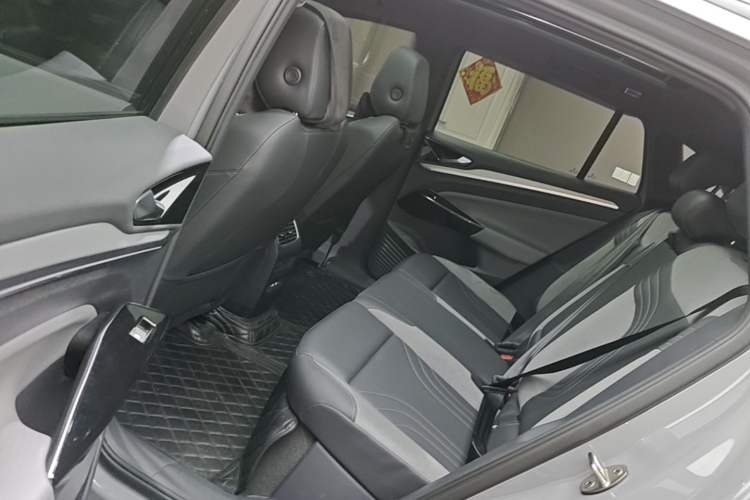 Used Volkswagen ID.4 CROZZ 2021 Yeyue First-Edition Two-Wheel-Drive Version Left Rear Seat