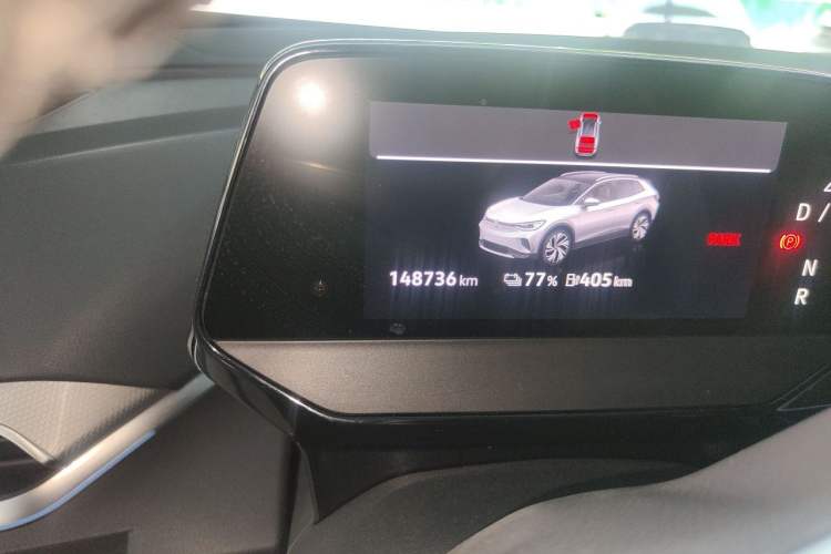 Used Volkswagen ID.4 CROZZ 2021 Long-Range PRO Two-Wheel Drive Version Odometer Close Up