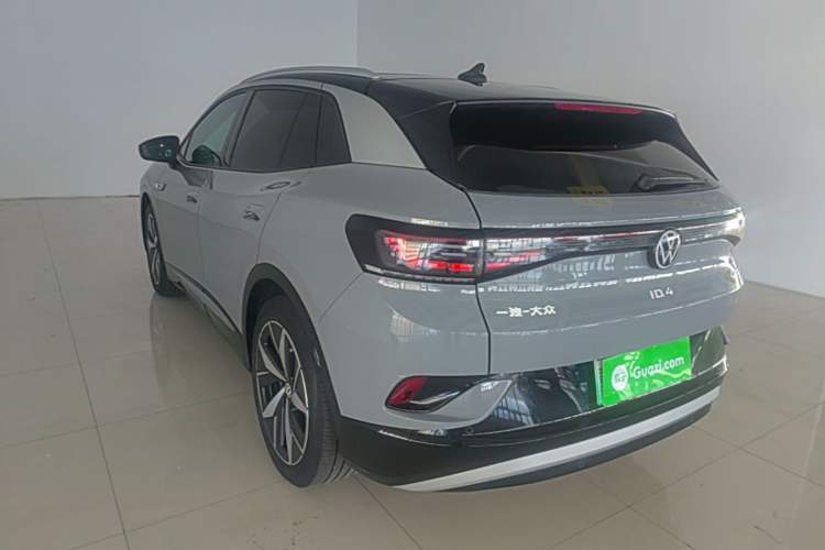 Used Volkswagen ID.4 CROZZ 2021 Long-Range PRO Two-Wheel Drive Version Rear Left 45 Deg