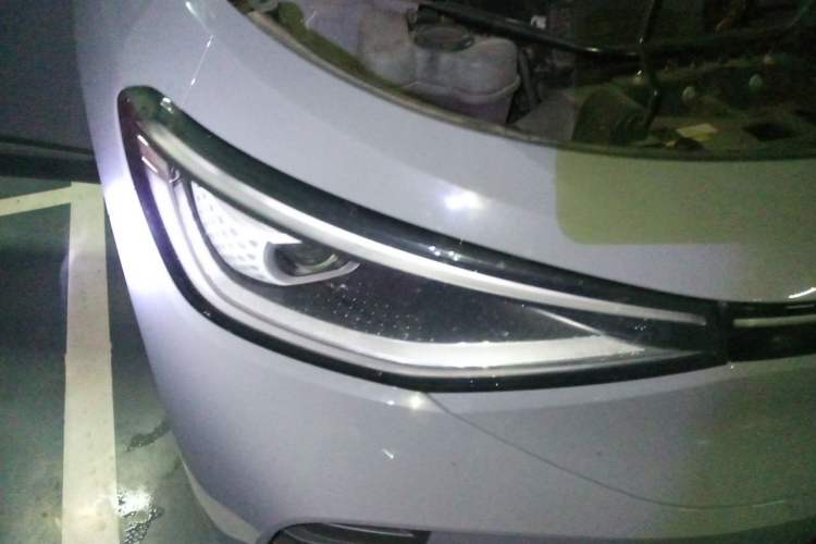 Used Volkswagen ID.4 CROZZ 2021 Long-Range PURE+ Two-Wheel Drive Version Right Front Headlight