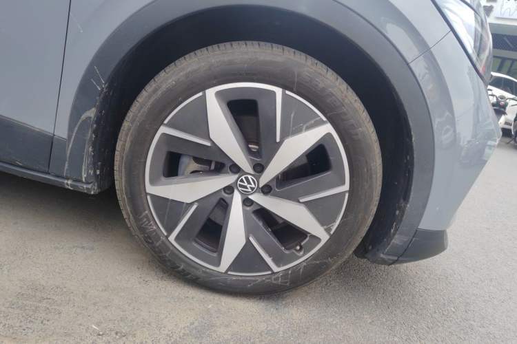 Used Volkswagen ID.4 CROZZ 2021 Yeyue First-Edition Two-Wheel-Drive Version Right Front Wheel Hub