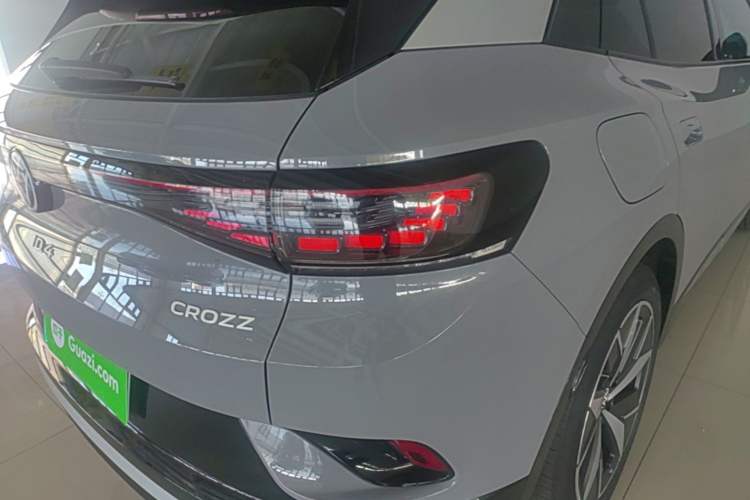 Used Volkswagen ID.4 CROZZ 2021 Long-Range PRO Two-Wheel Drive Version Right Rear Taillight