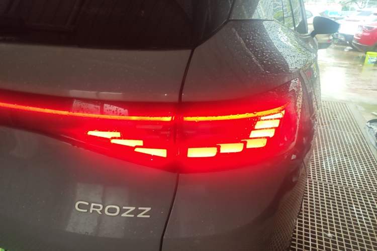 Used Volkswagen ID.4 CROZZ 2021 Long-Range PURE+ Two-Wheel Drive Version Right Rear Taillight