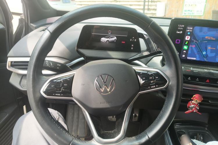 Used Volkswagen ID.4 CROZZ 2021 Long-Range PRO Two-Wheel Drive Version Steering Wheel