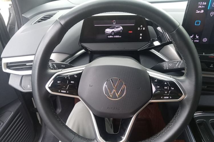 Used Volkswagen ID.4 CROZZ 2021 Long-Range PRO Two-Wheel Drive Version Steering Wheel