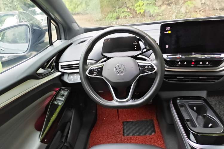 Used Volkswagen ID.4 CROZZ 2021 Long-Range PRO Two-Wheel Drive Version Steering Wheel