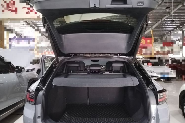 Used Volkswagen ID.4 CROZZ 2021 Long-Range PRO Two-Wheel Drive Version Trunk