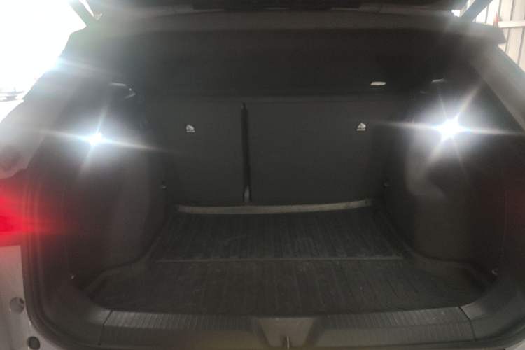 Used Volkswagen ID.4 CROZZ 2021 Long-Range PURE+ Two-Wheel Drive Version Trunk
