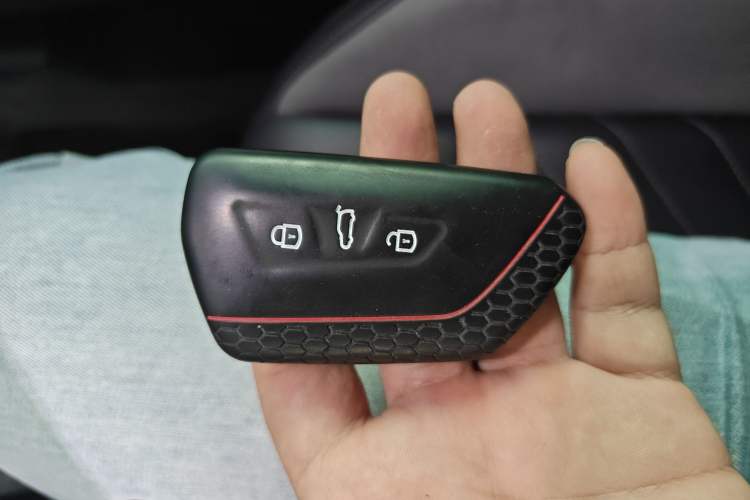Used Volkswagen ID.4 CROZZ 2021 Long-Range PRO Two-Wheel Drive Version Vehicle Key