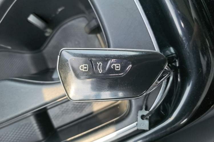 Used Volkswagen ID.4 CROZZ 2021 High-Performance PRIME Early-Bird Edition Vehicle Key